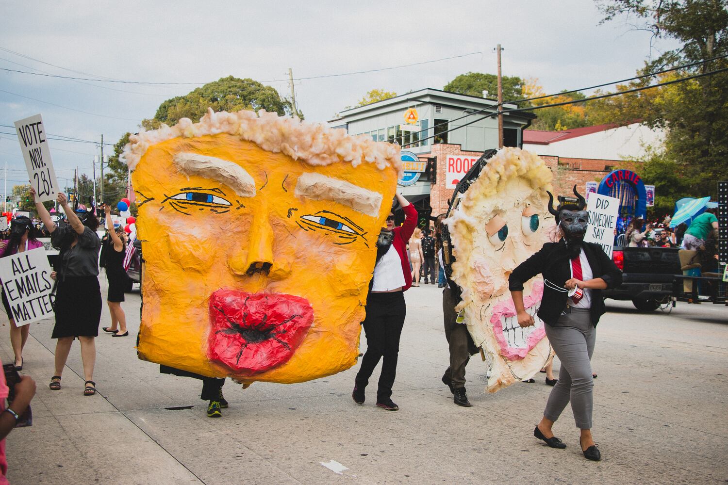 Photos: Revelers and costumes at the 2016 L5P Halloween Parade