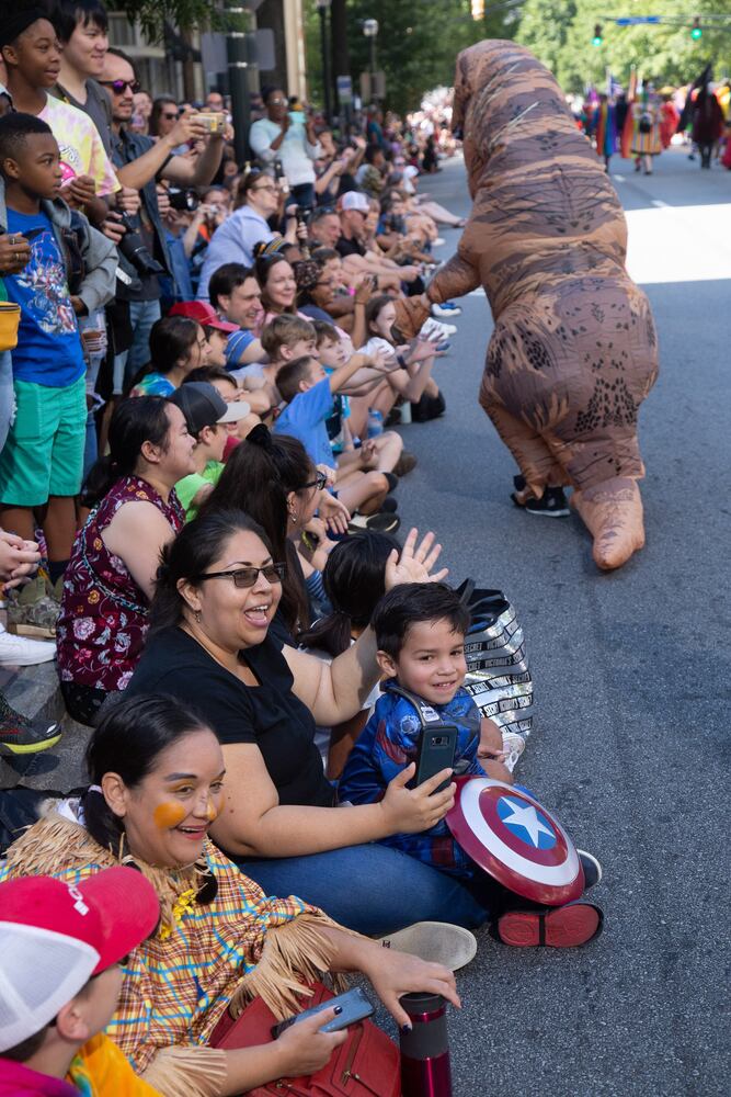 PHOTOS: Dragon Con Parade 2019