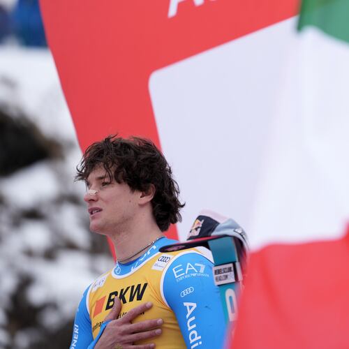 Italy's Giovanni Franzoni celebrates winning an alpine ski, men's World Cup super-G, in Wengen, Switzerland, Friday Jan. 16, 2026. (AP Photo/Giovanni Zenoni)