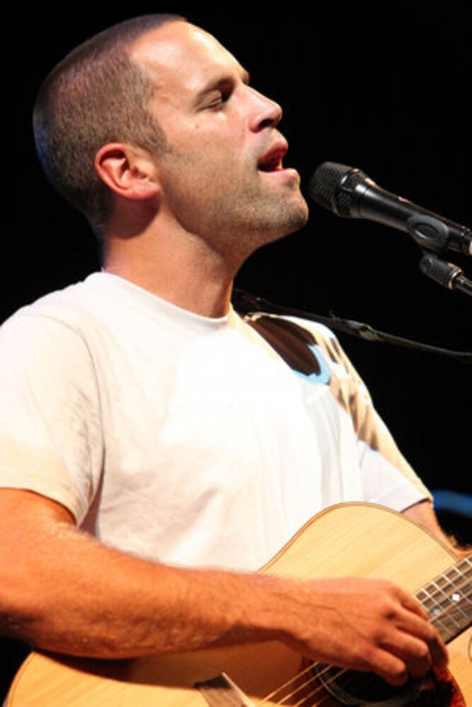 Jack Johnson rocks Lakewood