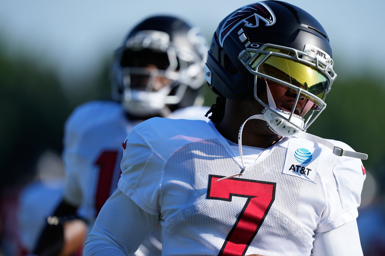 Atlanta Falcons running back Bijan Robinson runs drills during an NFL football training camp practice on Monday, Aug. 17, 2026, in Flowery Branch. Where does he rank in the fantasy football draft? (Brynn Anderson/AP)