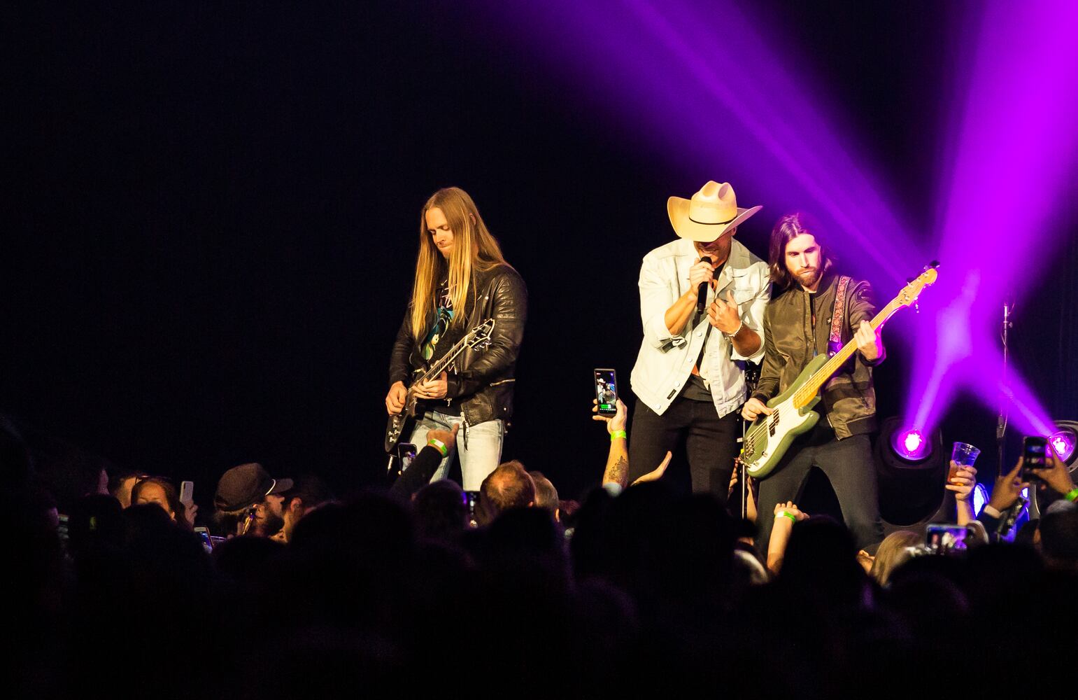 Concert photos: Cole Swindell, Dustin Lynch and Mitchell Tenpenny play Infinite Energy Arena