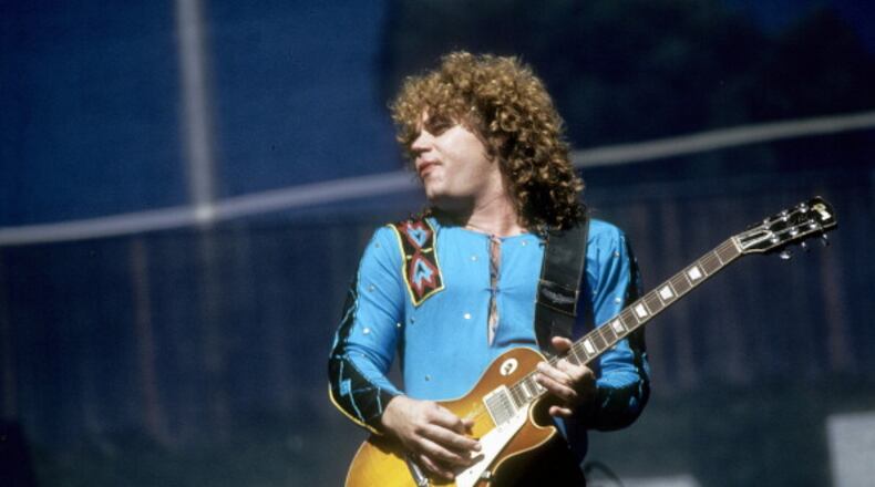 OAKLAND, CA - JULY 4: Gary Richrath playing with 'REO Speedwagon' performing at Oakland Coliseum in Oakland, California on July 4, 1980. (Photo by Larry Hulst/Michael Ochs Archives/Getty Images)