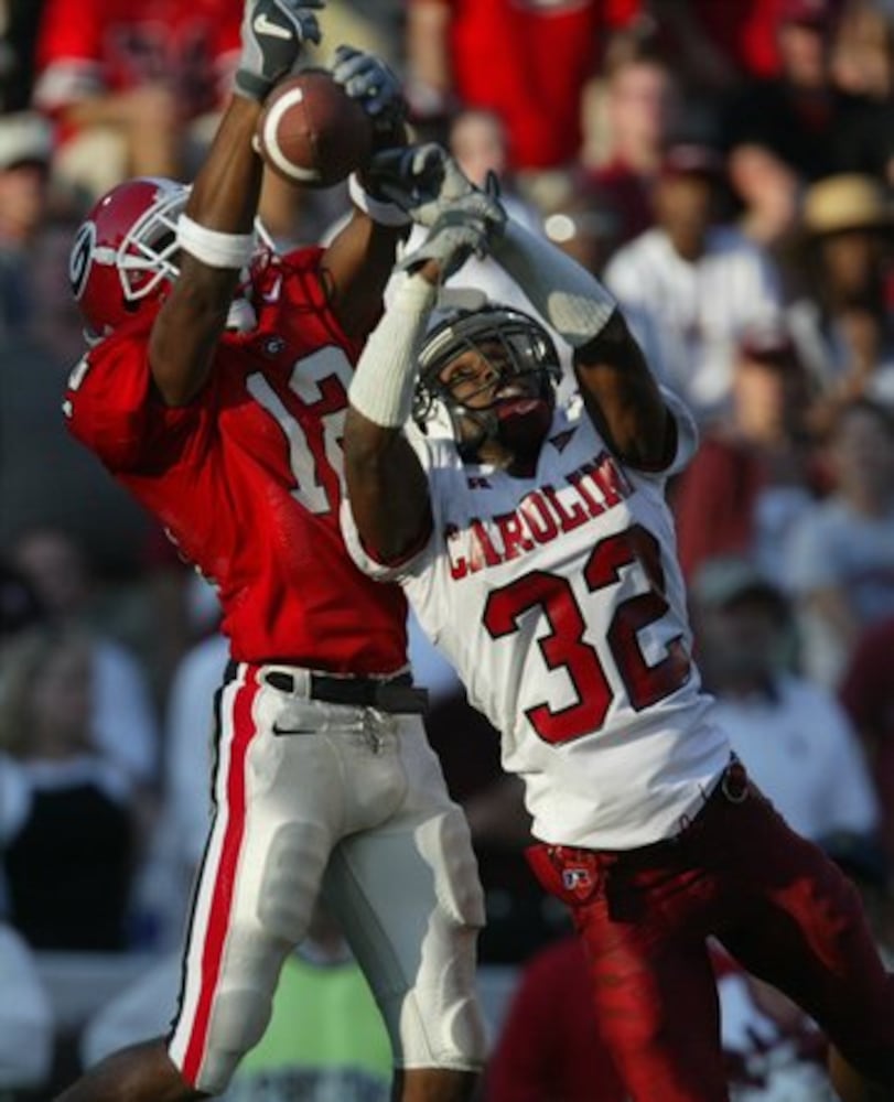 Falcons add new cornerback: Dunta Robinson