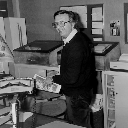 Associated Press Paris Chief Photo Editor Guy Kopelowicz at the AP office in Paris in 1984. (AP Photo/Lionel Cironneau)