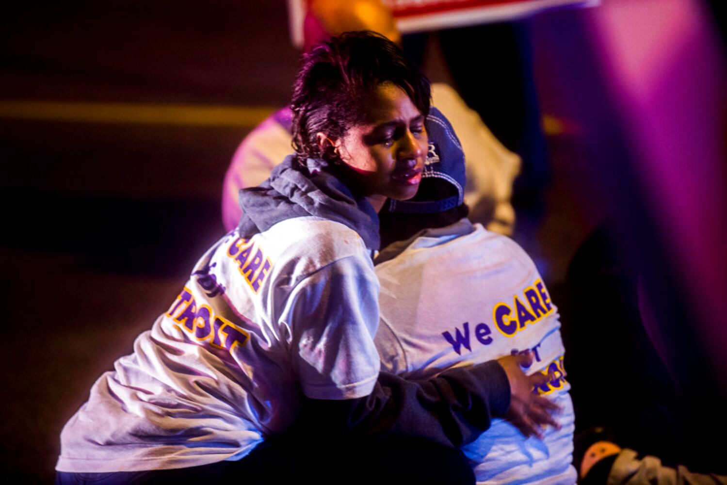 Photo: Truck crashes into minimum wage protests; police believe accident