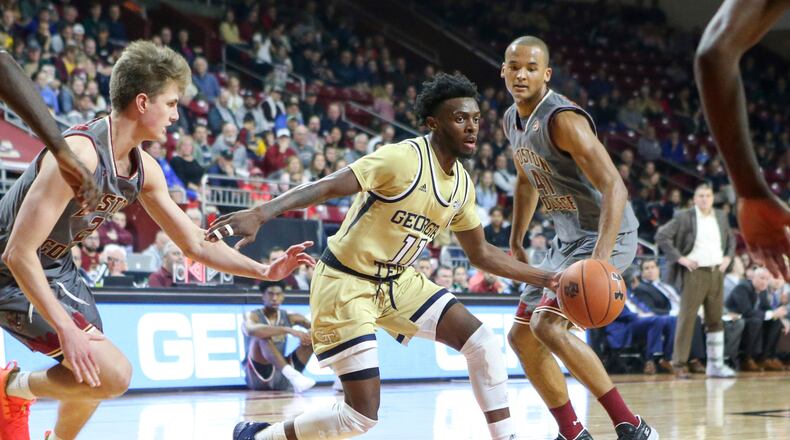 Georgia Tech Yellow Jackets guard Bubba Parham (11) drives through traffic for two points against Boston College Eagles Jan. 11, 2020, at Conte Forum in Chestnut Hill, Mass. (Photo by Mark Box/Icon Sportswire)