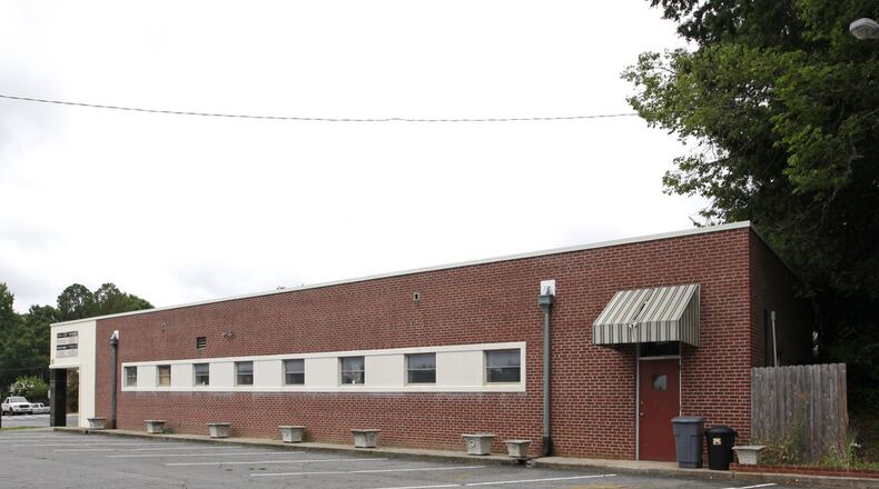 A new location for the Cobb County DUI Court Program will be leased for at least the next three years - with annual rent of $56,280 - at 515 Roswell St., Marietta. (Courtesy of LoopNet)