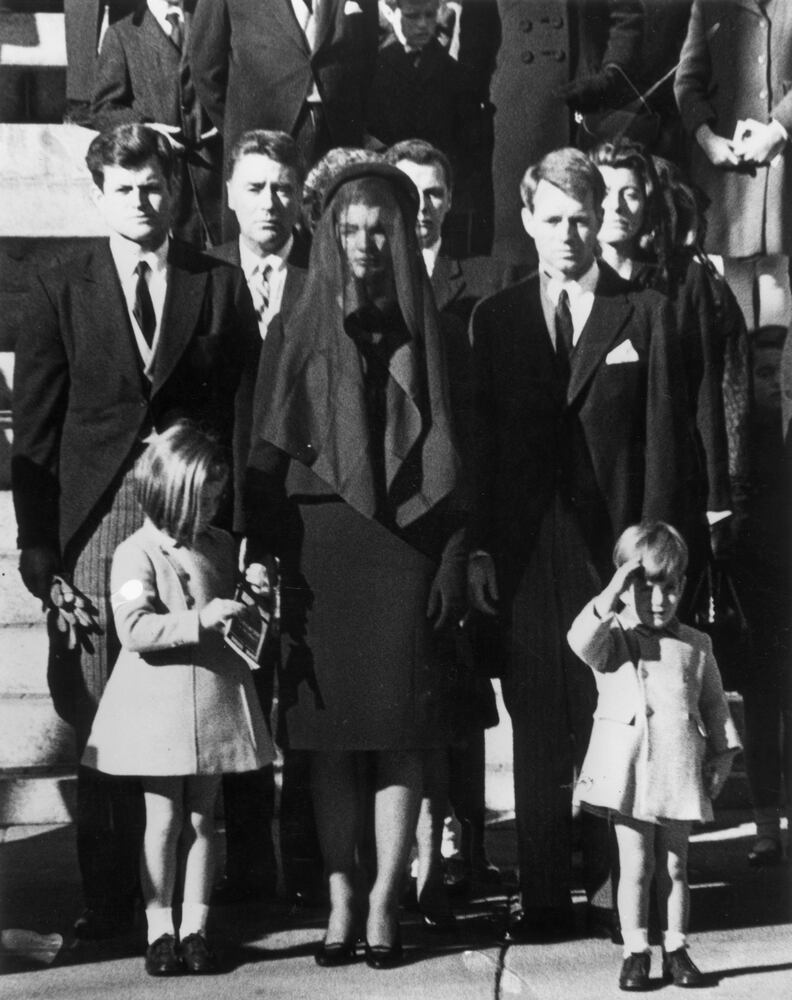 Nov. 25, 1963