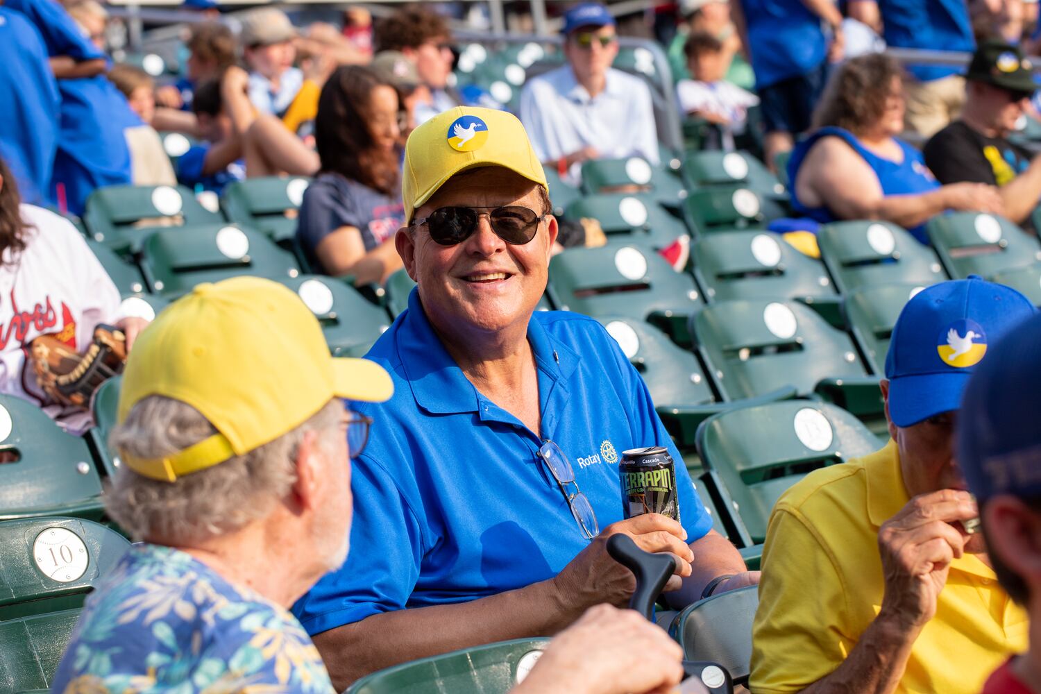Helping Ukraine supporters attend Braves game for the cause