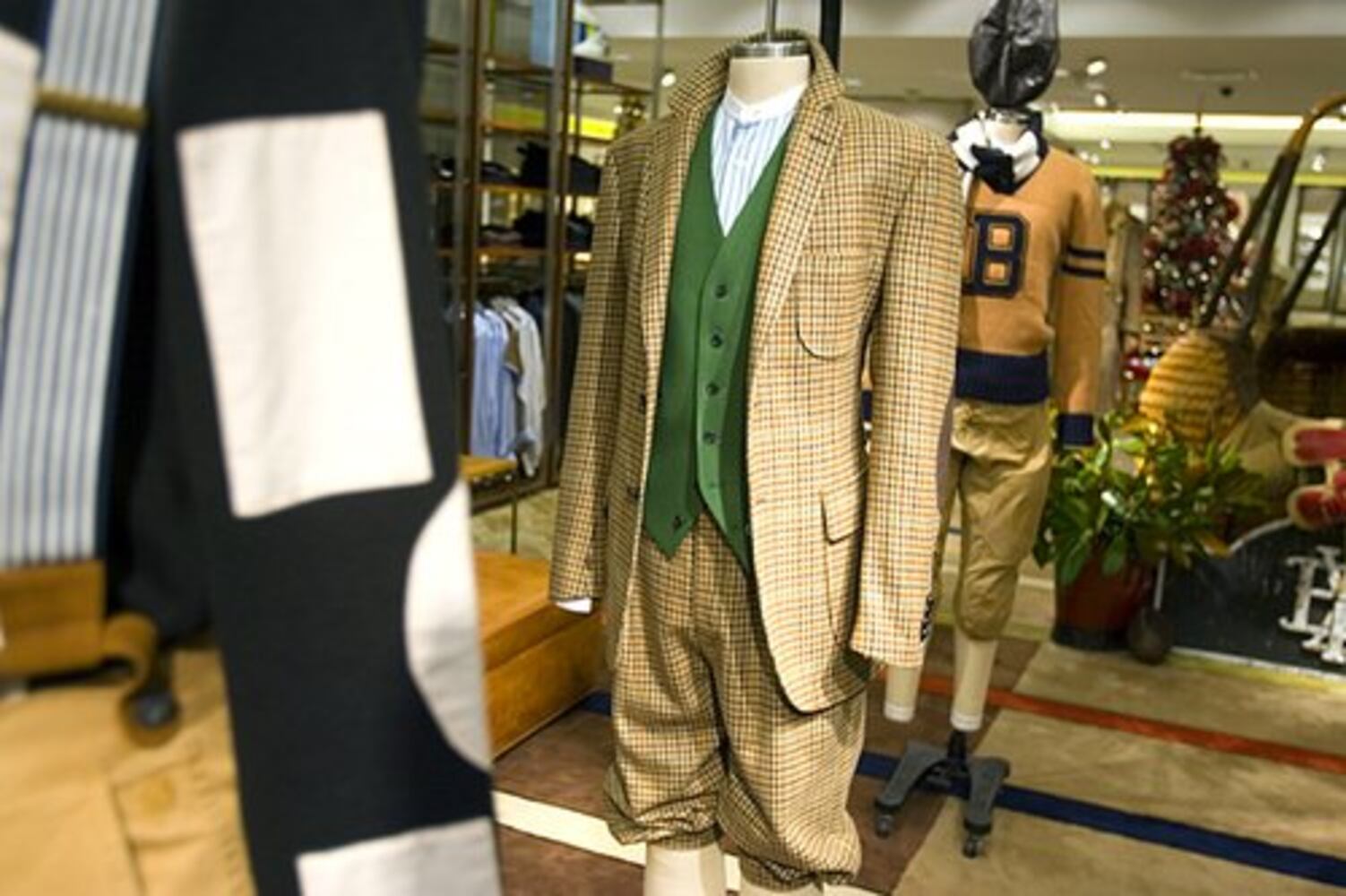 Andre Benjamin promotes his clothing line
