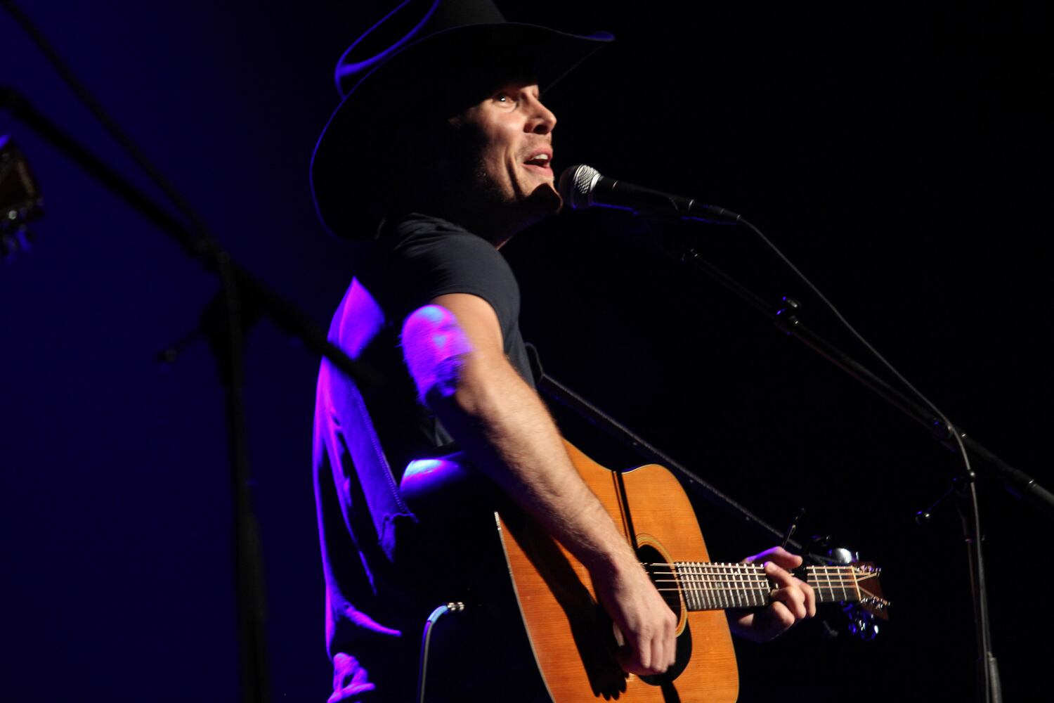 The legendary county music and southern rock band performed May 17, 2013