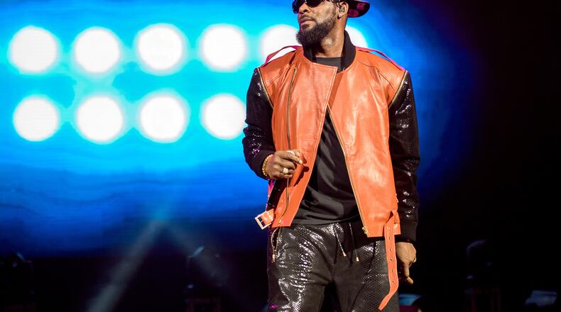 NEW YORK, NY - SEPTEMBER 25: R. Kelly performs in concert at Barclays Center on September 25, 2015 in the Brooklyn borough of New York City. (Photo by Mike Pont/Getty Images)