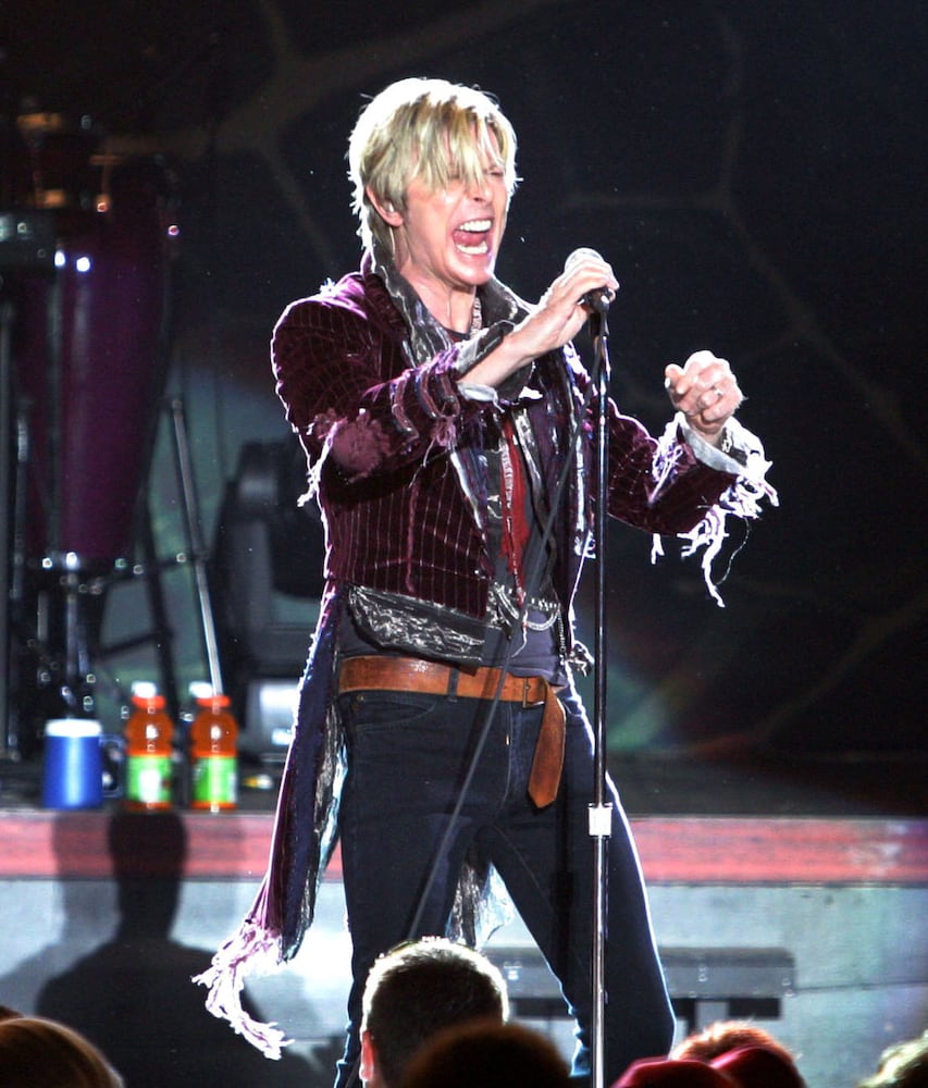 David Bowie plays Atlanta