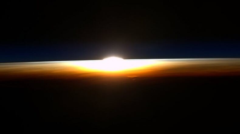 American Astronaut Scott Kelly takes photos of his last sunrise after a year in space. (Twitter/StationCDRKelly)