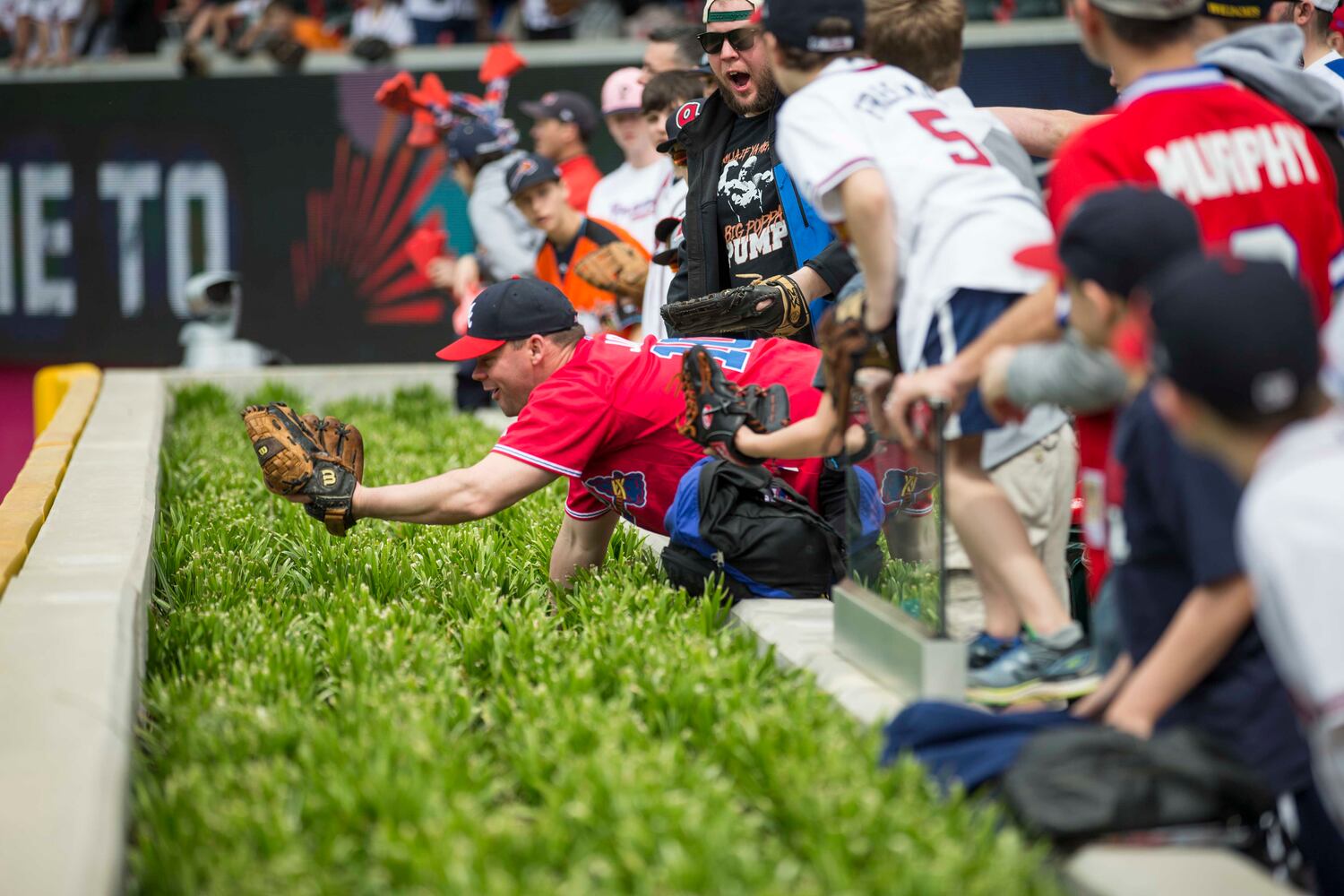 Photos: Opening day festivities at SunTrust Park
