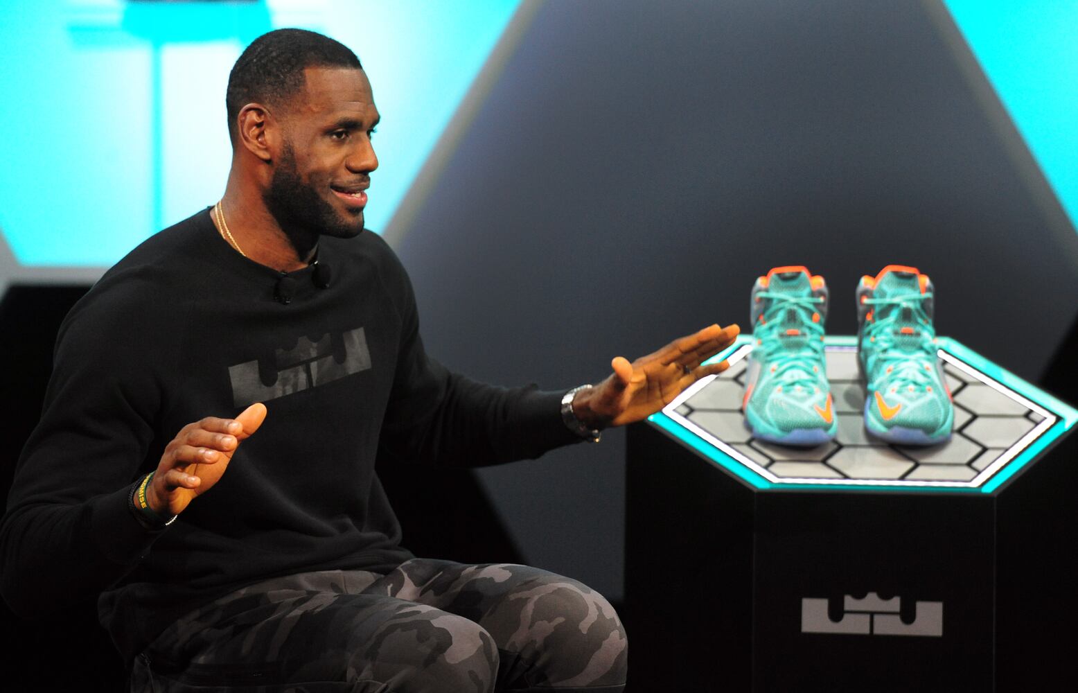 LeBron James unveils new shoe before restart with Cavs