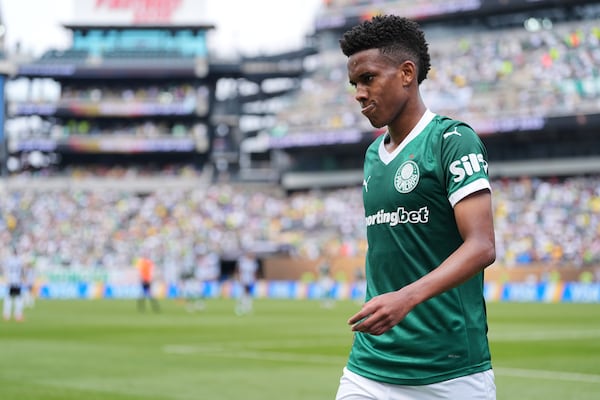 Palmeiras' Estevao (41) walks off the pitch after he was substituted during the Club World Cup round of 16 soccer match between Palmeiras and Botafogo in Philadelphia, Saturday, June 28, 2025. (AP Photo/Matt Rourke)