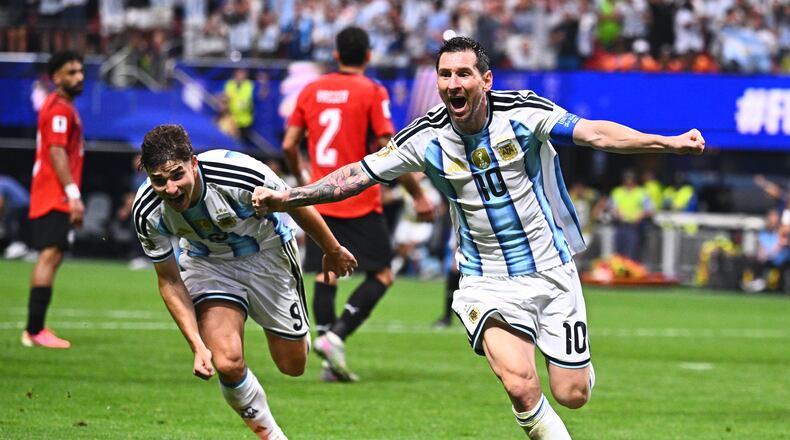 Argentina's Lionel Messi (10) celebrates scoring their second goal during the World Cup round of 16 soccer match between Argentina and Egypt in Atlanta, Tuesday, July 7, 2026. (AP Photo)
