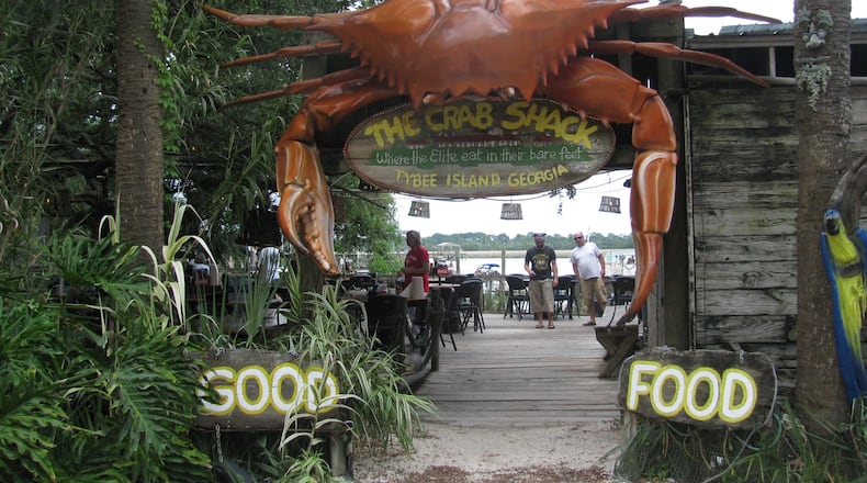 The Crab Shack overlooking Chimney Creek on Tybee Island is a popular spot for dockside dining. (SUZANNE VAN ATTEN / SVANATTEN@AJC.COM)
