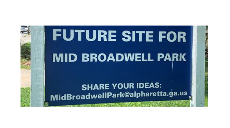 A community input session on the future Mid-Broadwell Park is set for 4 p.m. Wednesday, Aug. 21, at the park site, 1480 Mid Broadwell Road.