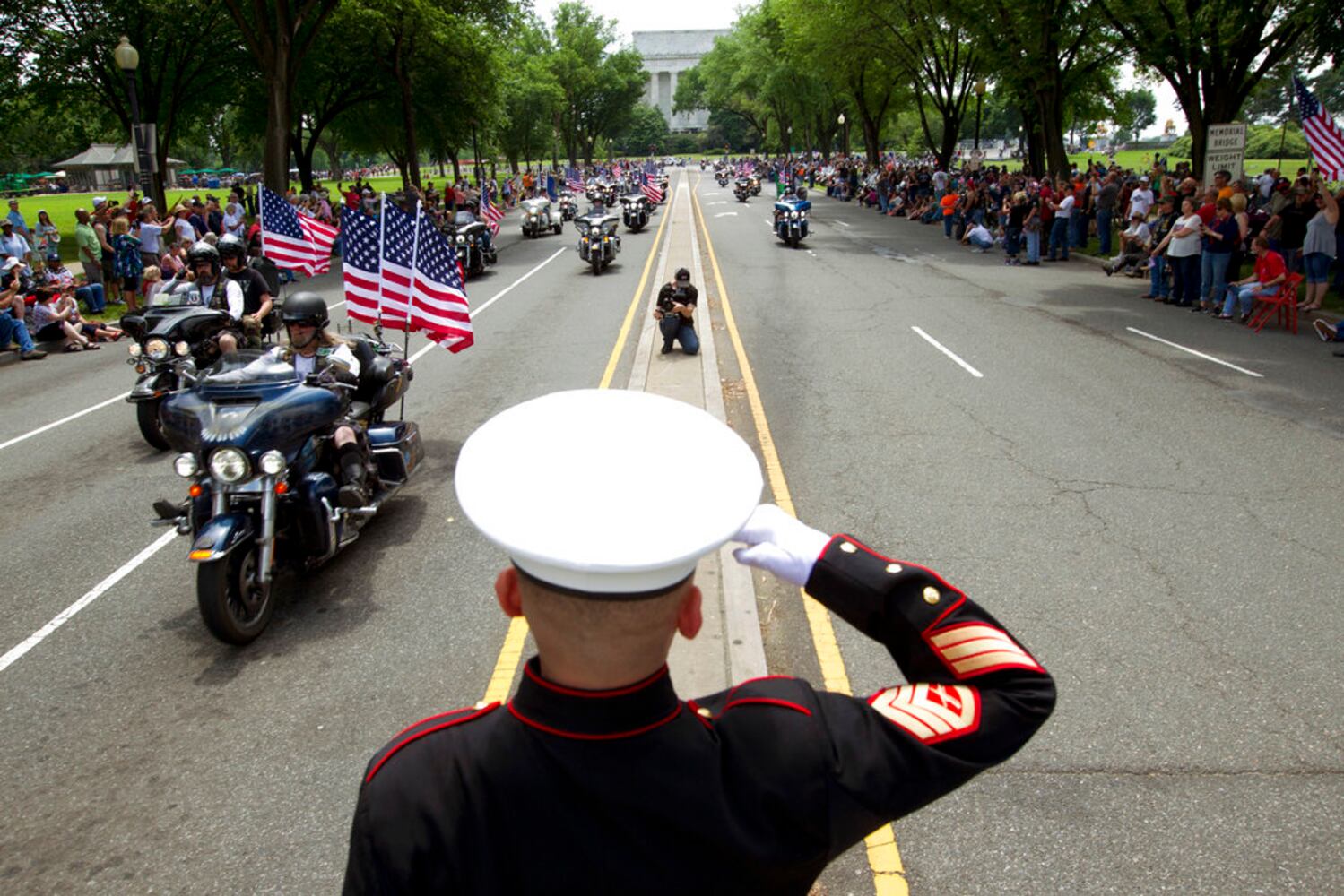 2018 rolling thunder motorcycle parade