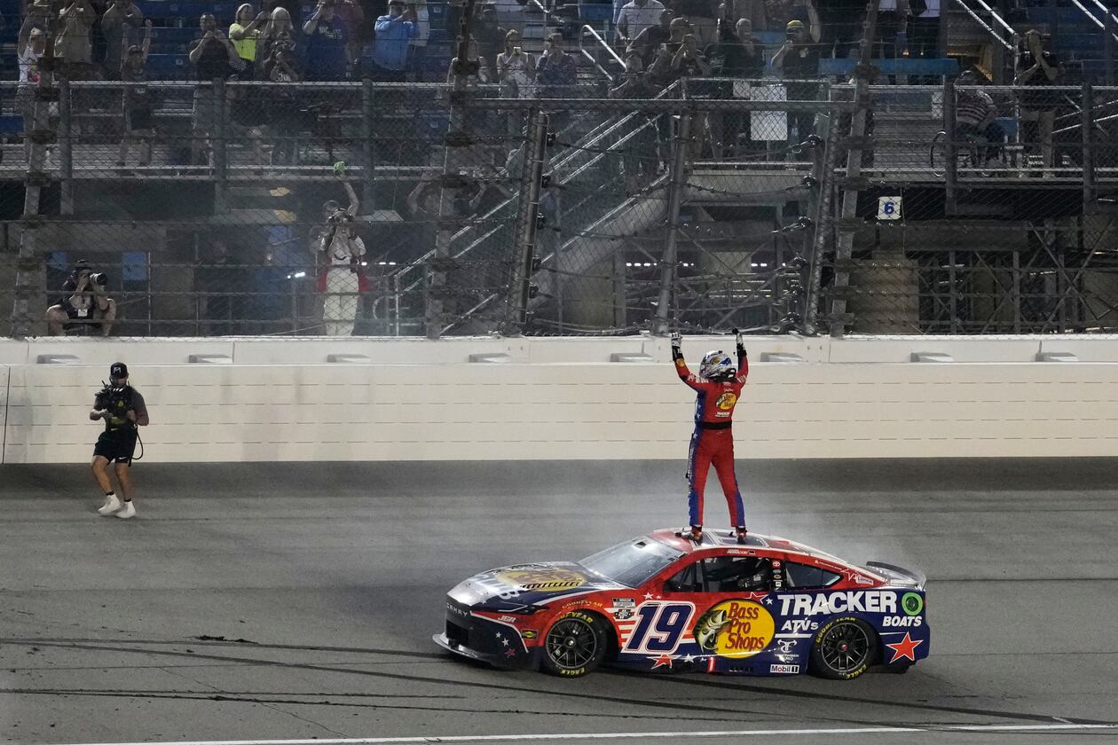 Chase Briscoe (19) celebrates after winning a NASCAR Cup Series Eero 400 auto race at Chicagoland Speedway in Joliet, Ill., Sunday, July 5, 2026. (AP Photo/Nam Y. Huh)