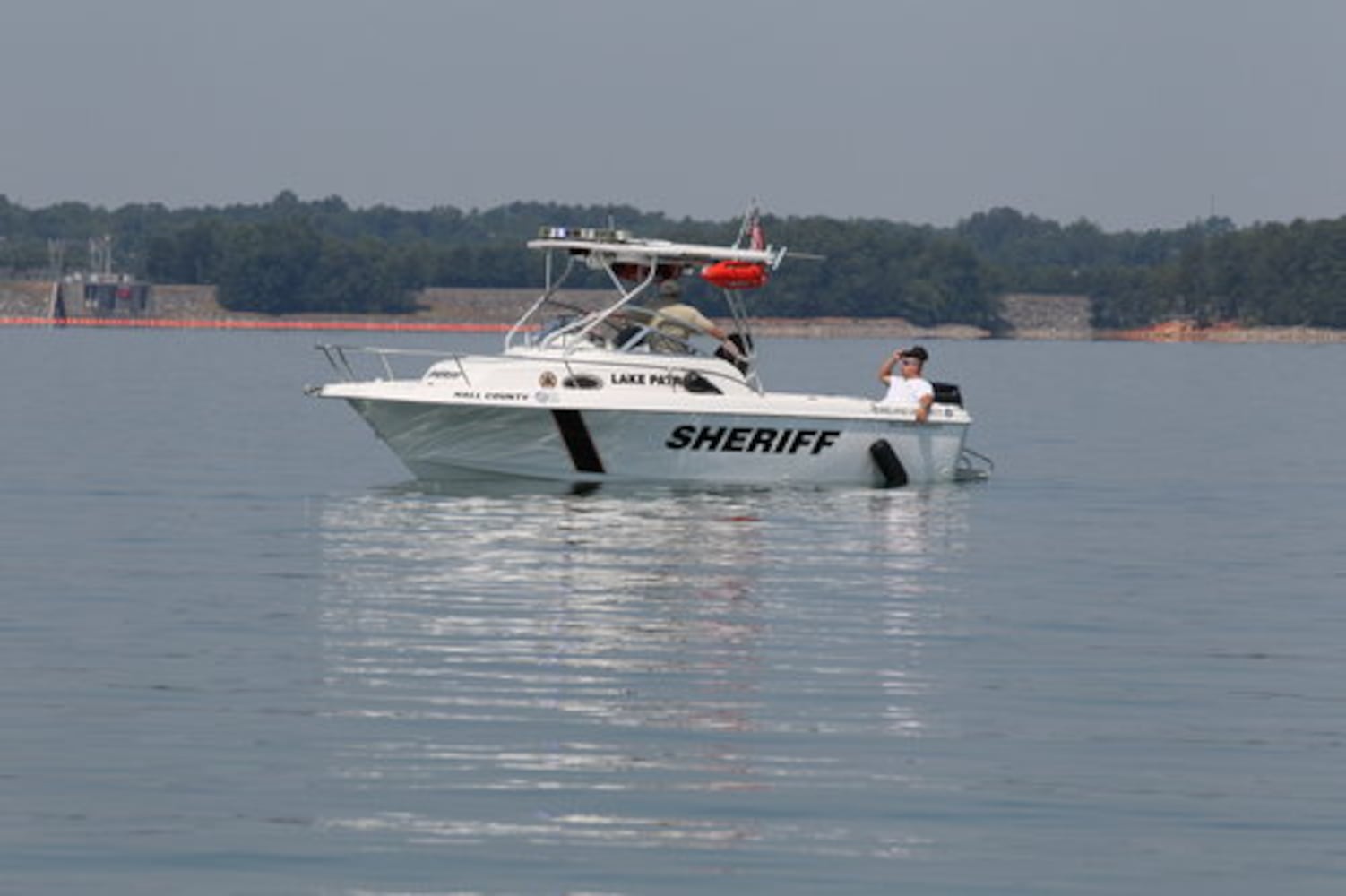 Boy dies after crash on Lake Lanier