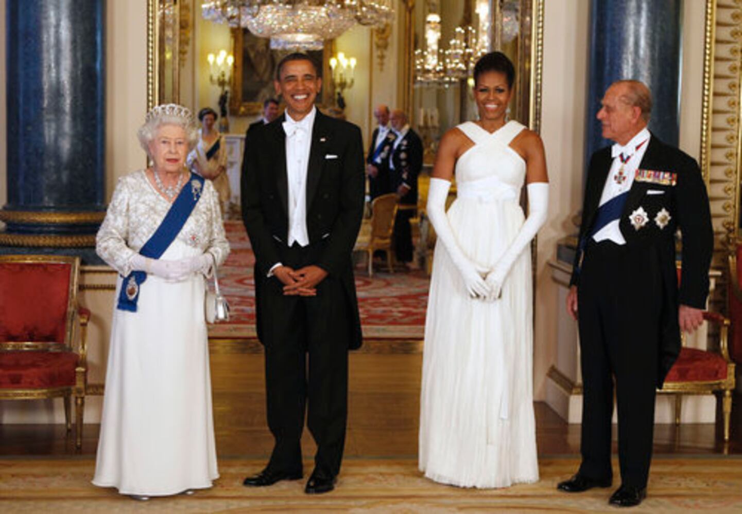 Obamas visit Buckingham Palace