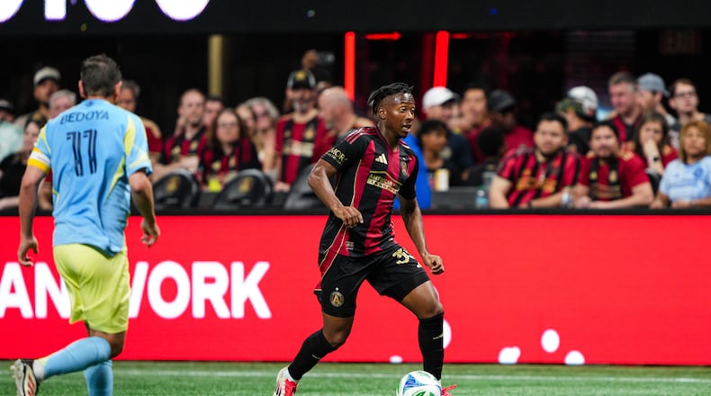 Atlanta United midfielder Jay Fortune (center) controls the ball Saturday against the Philadelphia Union at Mercedes-Benz Stadium in Atlanta. (Matthew Grimes/Atlanta United)