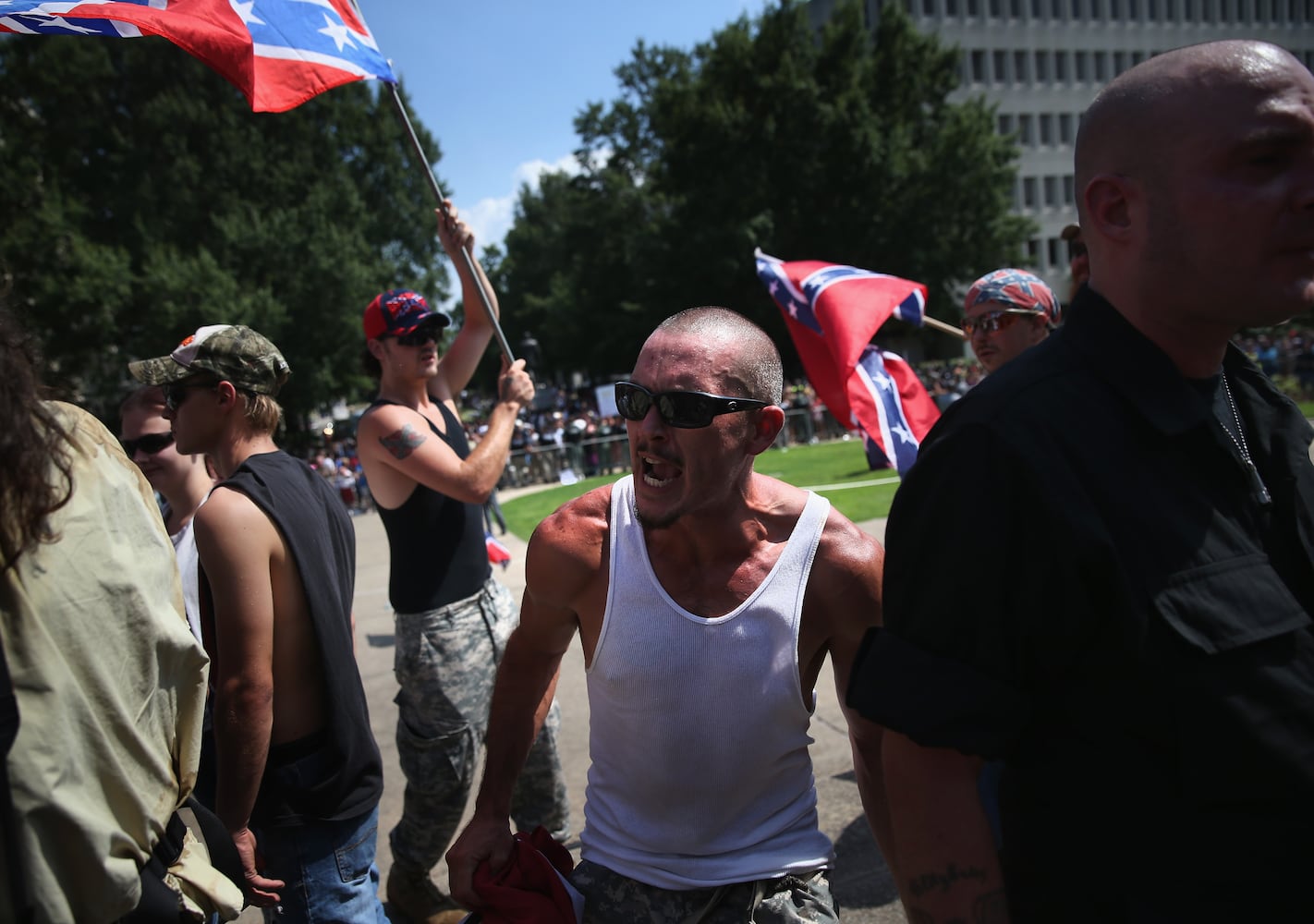 KKK rallies at South Carolina Statehouse