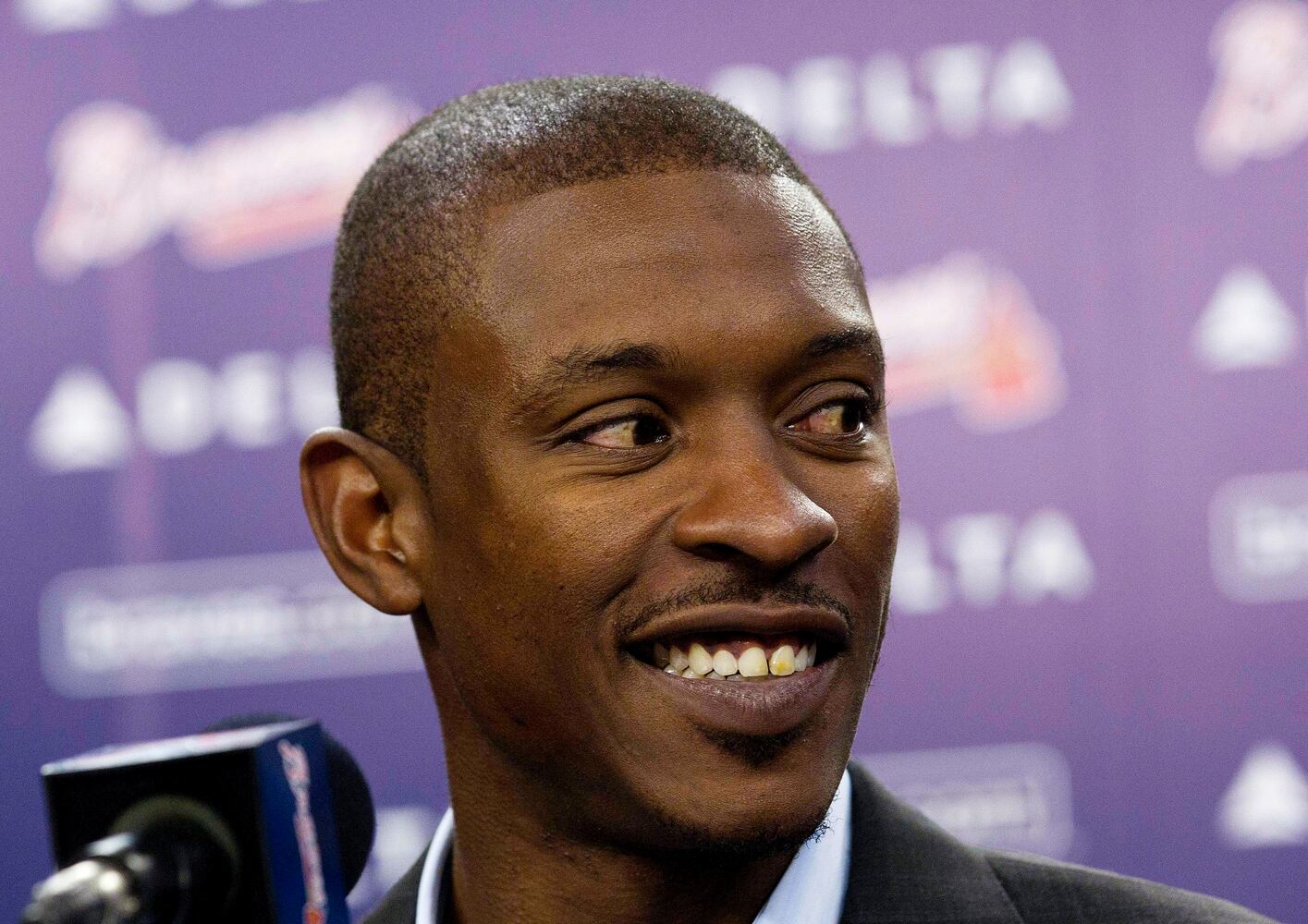 Free agent outfielder signed for five seasons