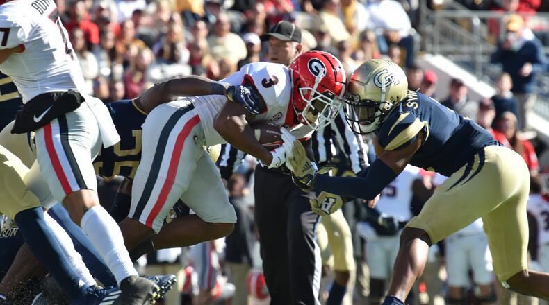 Former Georgia Tech cornerback Tre Swilling (right) has been signed to the New Orleans Saints’ practice squad, the team announced Tuesday. Swilling was originally signed by the Tennessee Titans after going undrafted in April and was cut at the end of the exhibition season. (Hyosub Shin / Hyosub.Shin@ajc.com)