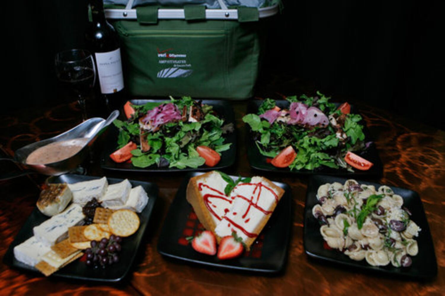 The art of the picnic, symphony-style