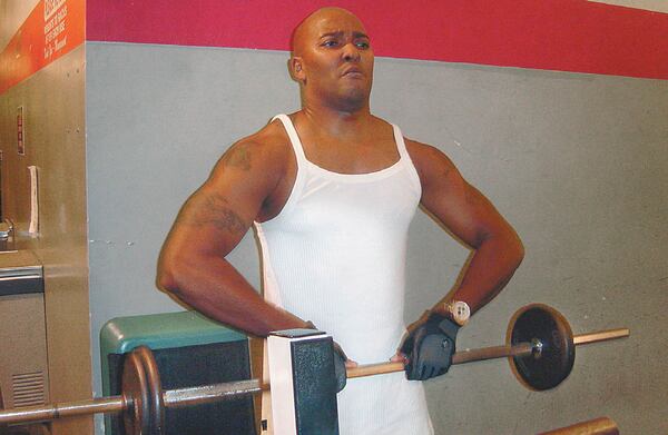  Ryan Cameron, working out at Lee Haney’s gym in City Hall East, is striving for a healthier lifestyle. He’s lost two close friends and three grandparents in the past two years. CREDIT: Rodney Ho/rho@ajc.com