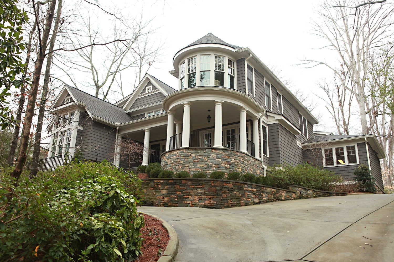 Home tours herald spring