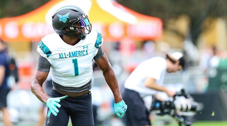 Darnell Washington of Las Vegas, Nev., practices for the 2020 Under Armour All-America game in Orlando, Fla., (Photo by Jeff Sentell/DawgNation)