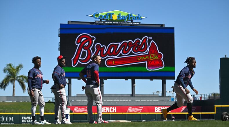 Braves beat writer Justin Toscano gives his roster projection and much more as the Braves move closer to the March 28 season opener in Philadelphia. (Hyosub Shin / Hyosub.Shin@ajc.com)