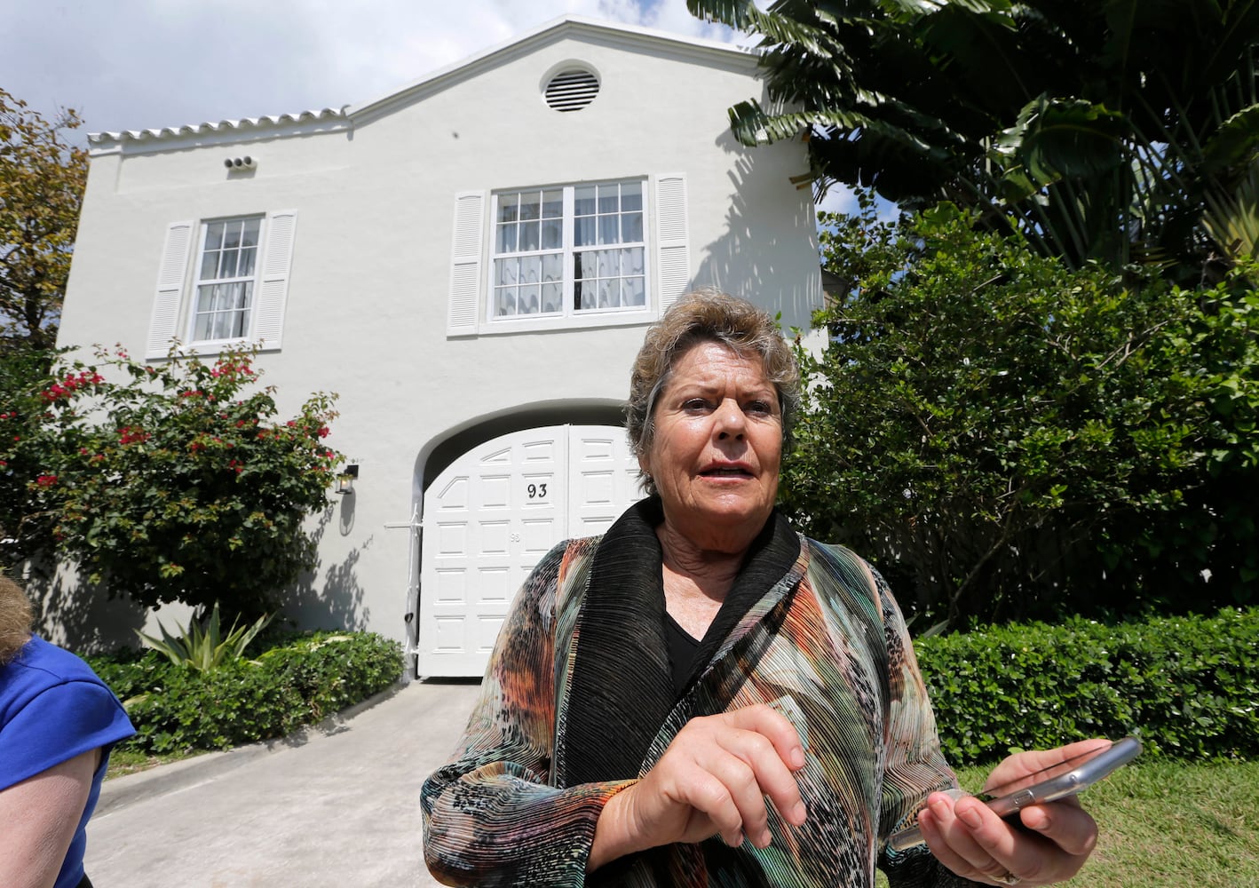 Tour of historic waterfront mansion