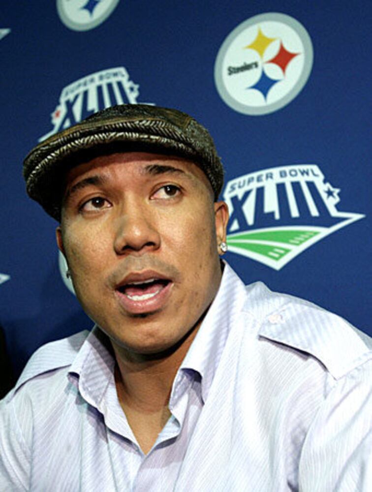 Super Bowl XLIII: Who's the hottest hunk?