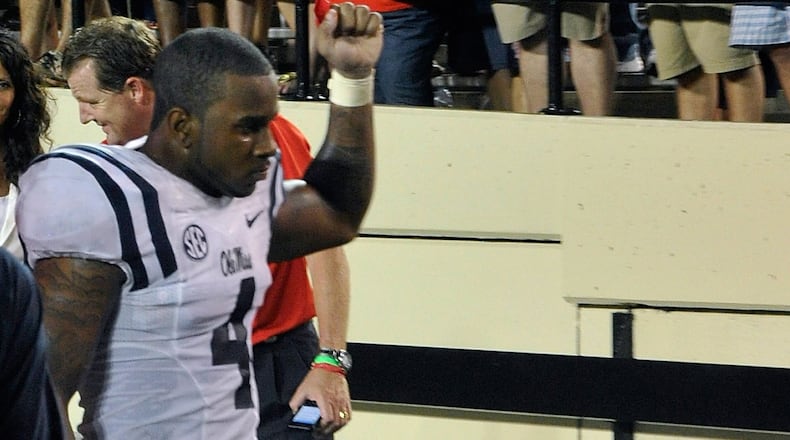 Mississippi linebacker Denzel Nkemdiche played high school football at Grayson.