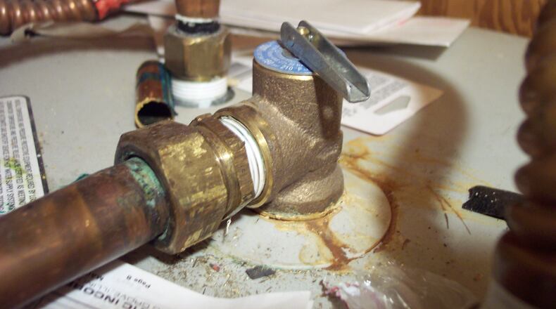 A water main break in East Point is affecting water quality in College Park.