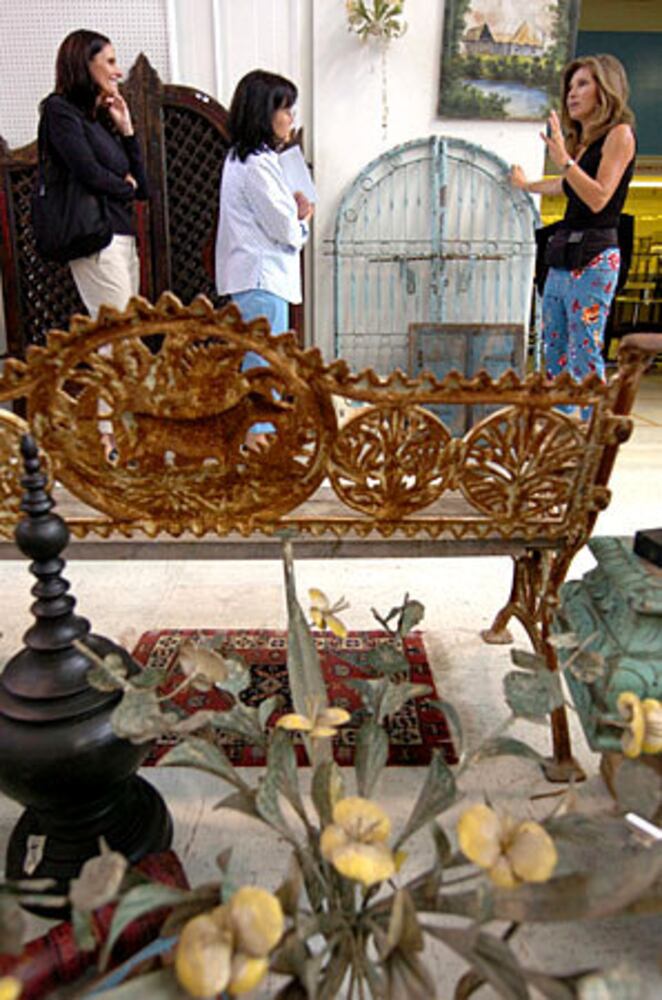 Scott Antique Market a deal for savvy shoppers