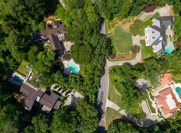 An aerial photo of a neighborhood in Buckhead. (Hyosub Shin / Hyosub.Shin@ajc.com)
