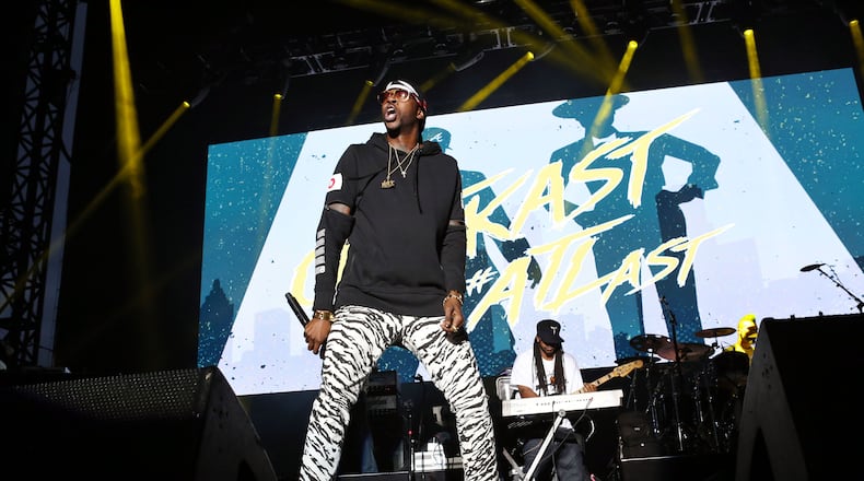 2 Chainz is giving beyond the holiday season. Photo: Robb D. Cohen/www.robbsphotos.com.
