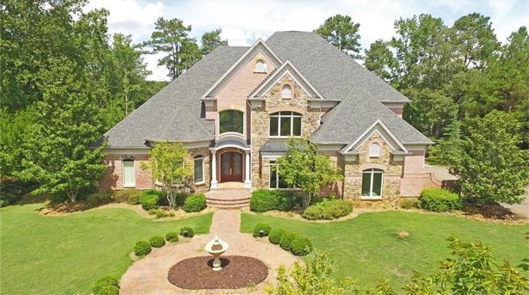 8480 Saint Marlo Fairway Dr, Duluth, GA 30097