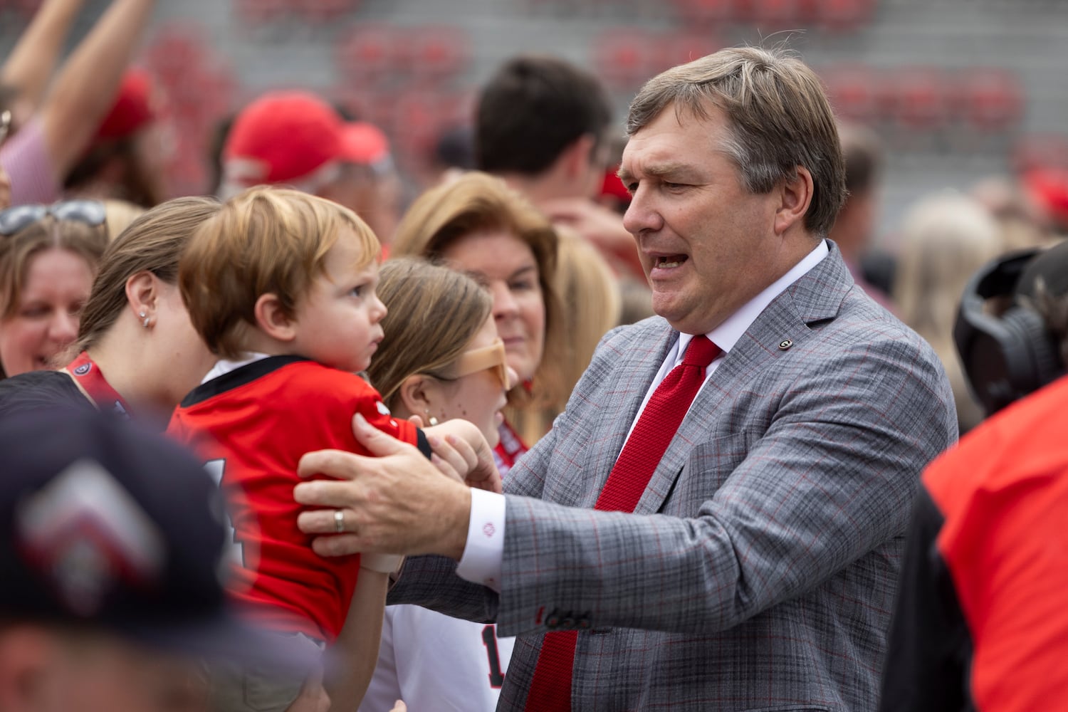 aajc 101825 uga ole miss football