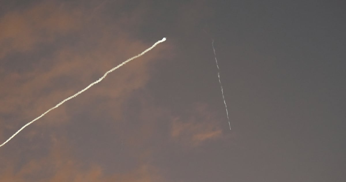 Iranian missile barrage strikes Israel after deadline Trump announced for ceasefire passes