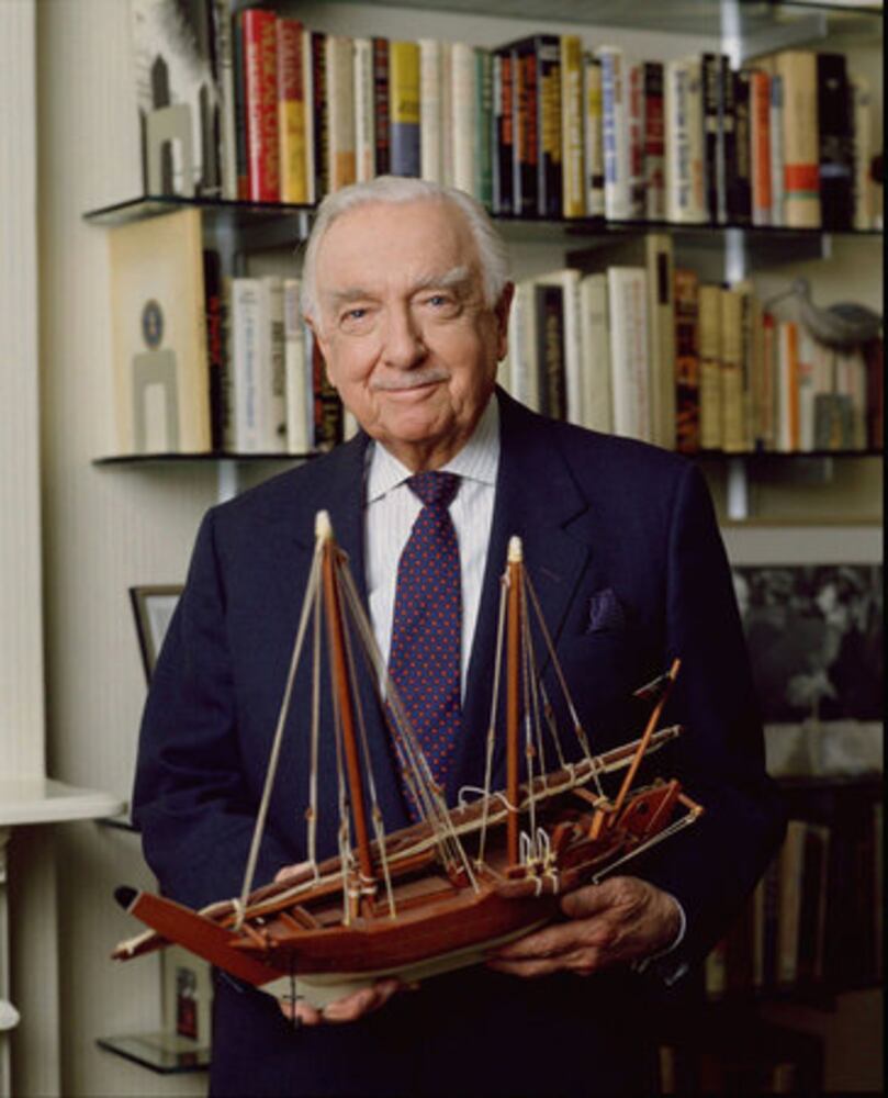 Walter Cronkite: Veteran newsman dies