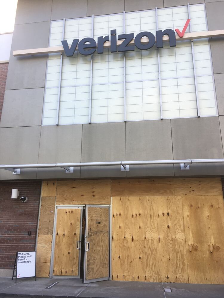 Verizon store